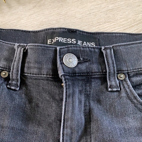Express Jeans Black Distressed Jean Short Shorts - Picture 2 of 9